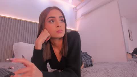 Snapshot of melany_hoffman chatting on November 16, 9:31 pm melany_hoffman online show from November 16, 9:31 pm