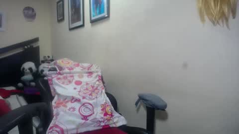 melany online show from February 19, 7:16 pm