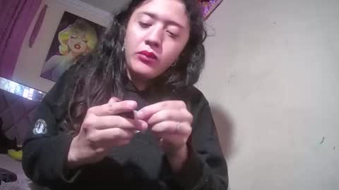 Snapshot of melany_isabella chatting on April 29, 10:27 pm melany online show from April 29, 10:27 pm