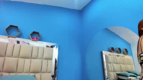 Melany  online show from February 9, 1:15 pm