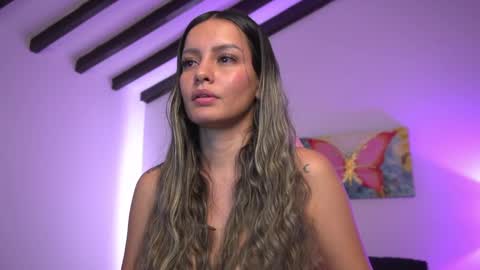 Snapshot of melany_riccii chatting on February 28, 2:42 am melany online show from February 28, 2:42 am