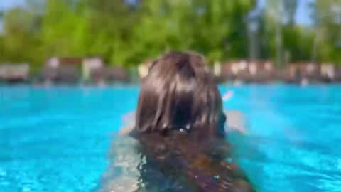 Adel online show from October 18, 7:31 am