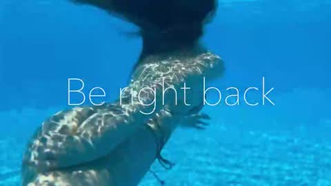 Adel online show from December 4, 4:59 pm