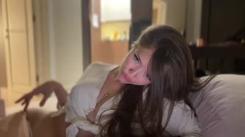 Snapshot of melanybunny chatting on May 23, 10:25 pm Adel online show from May 23, 10:25 pm