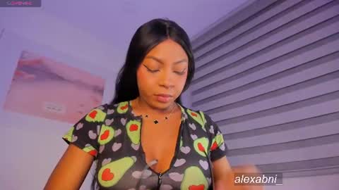 melanyriz online show from July 5, 5:58 am