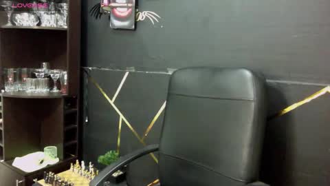 melhiza online show from October 15, 5:02 pm