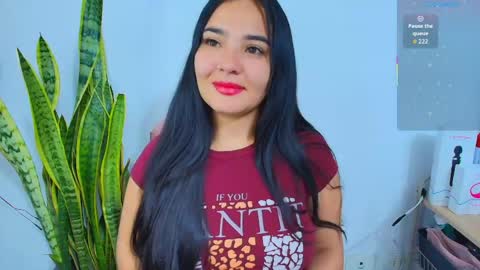 Snapshot of meli__brown chatting on May 22, 12:18 am Independent model online show from May 22, 12:18 am