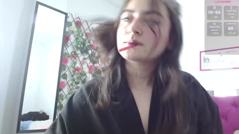 Snapshot of meli_taylorx chatting on January 30, 12:29 am Azul online show from January 30, 12:29 am