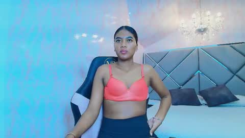 Snapshot of melii_ebony chatting on October 30, 12:17 pm MELII EBONY online show from October 30, 12:17 pm