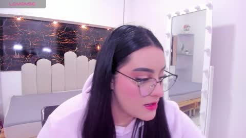 Snapshot of meliisa_sweet chatting on October 21, 6:30 pm melisa online show from October 21, 6:30 pm
