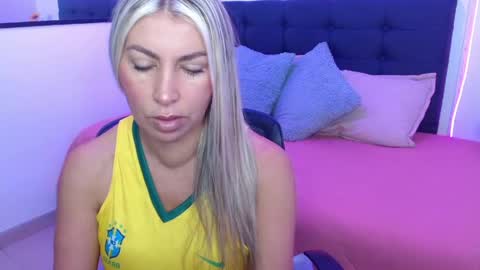 Snapshot of meliissa_xxxx chatting on June 8, 2:28 pm Melissa online show from June 8, 2:28 pm