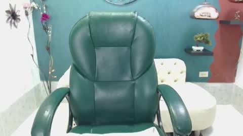 eli online show from December 31, 8:45 pm