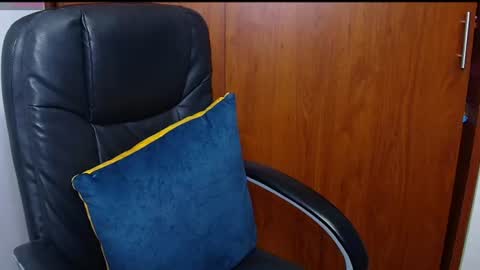 eli online show from July 11, 5:26 pm