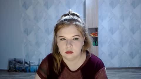 Snapshot of melina_beauty chatting on November 11, 8:09 pm Melina online show from November 11, 8:09 pm