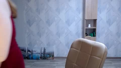 Snapshot of melina_beauty chatting on November 23, 8:30 pm Melina online show from November 23, 8:30 pm