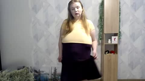 Snapshot of melina_beauty chatting on December 5, 5:38 am Melina online show from December 5, 5:38 am