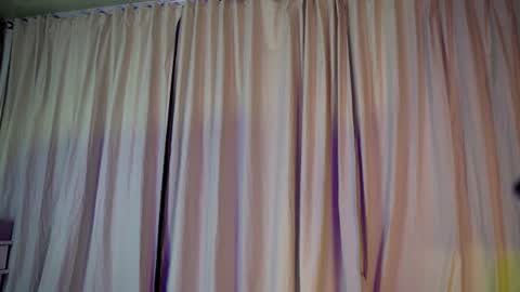 MelinaSmith  online show from June 25, 11:20 pm