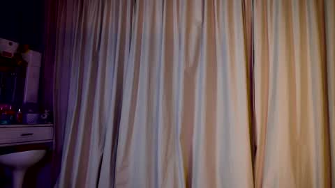 MelinaSmith  online show from July 22, 1:19 am