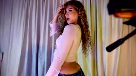 MelinaSmith  online show from July 24, 9:13 pm