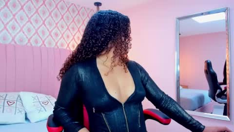 Snapshot of melinamartins chatting on March 7, 7:27 pm M E L I N A online show from March 7, 7:27 pm