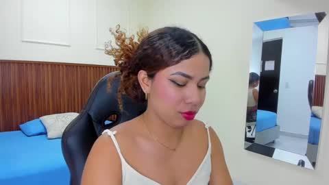 Snapshot of melinamartins chatting on September 17, 7:37 pm M E L I N A online show from September 17, 7:37 pm