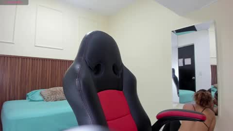 Snapshot of melinamartins chatting on October 4, 7:12 pm M E L I N A online show from October 4, 7:12 pm