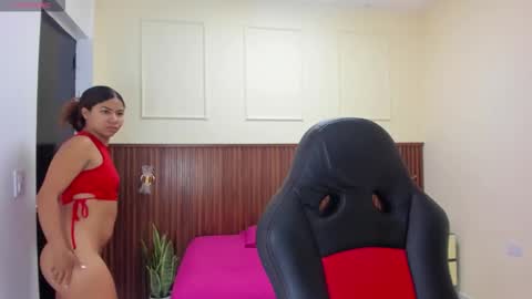 Snapshot of melinamartins chatting on October 8, 7:44 pm M E L I N A online show from October 8, 7:44 pm