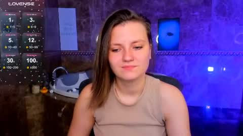 Snapshot of melindat chatting on June 25, 1:49 am Melinda online show from June 25, 1:49 am