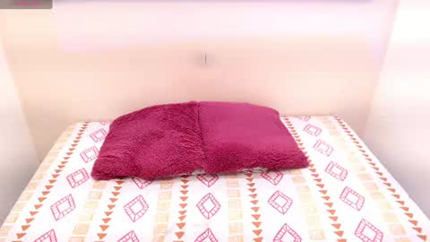Snapshot of melisa_torrez chatting on June 11, 11:52 am melisa online show from June 11, 11:52 am