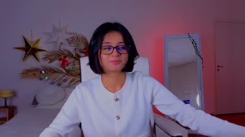 Snapshot of melisa_vong chatting on January 2, 1:19 pm Victoria online show from January 2, 1:19 pm