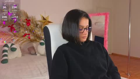 Snapshot of melisa_vong chatting on January 4, 1:21 pm Victoria online show from January 4, 1:21 pm