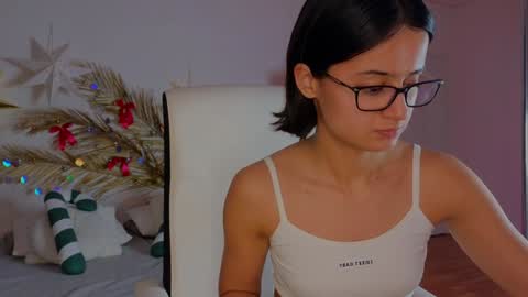 Snapshot of melisa_vong chatting on January 19, 2:38 pm Victoria online show from January 19, 2:38 pm