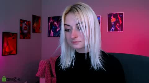 Snapshot of melisa_white1 chatting on April 8, 7:36 pm Melisa online show from April 8, 7:36 pm