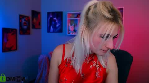 Snapshot of melisa_white1 chatting on April 21, 7:17 pm Melisa online show from April 21, 7:17 pm