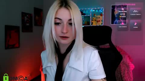 Snapshot of melisa_white1 chatting on April 29, 7:20 pm Melisa online show from April 29, 7:20 pm