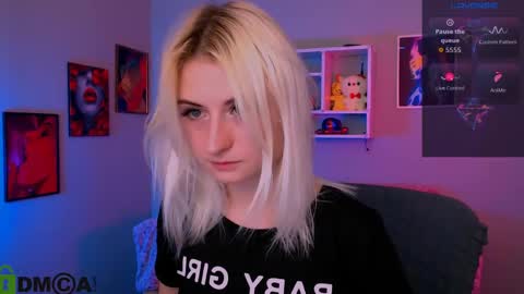 Snapshot of melisa_white1 chatting on May 7, 7:08 pm Melisa online show from May 7, 7:08 pm