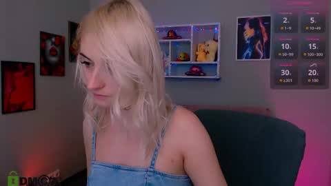 Snapshot of melisa_white1 chatting on June 18, 7:07 pm Melisa online show from June 18, 7:07 pm
