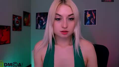 Snapshot of melisa_white1 chatting on June 20, 7:05 pm Melisa online show from June 20, 7:05 pm