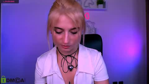 Snapshot of melisa_white1 chatting on July 15, 7:08 pm Melisa online show from July 15, 7:08 pm