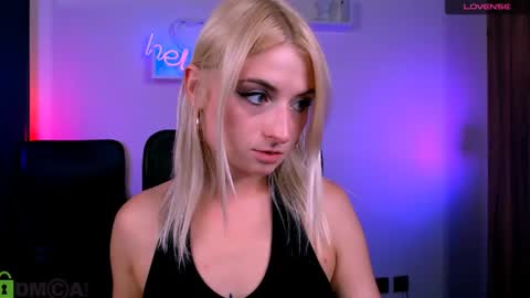 Snapshot of melisa_white1 chatting on July 21, 7:16 pm Melisa online show from July 21, 7:16 pm