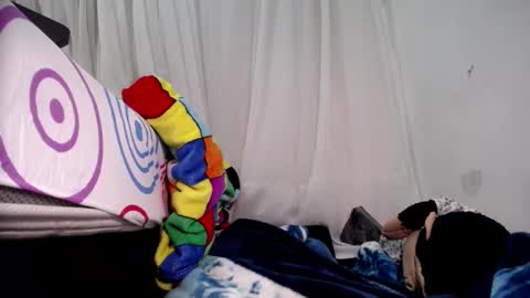 melishanton online show from February 10, 3:57 am