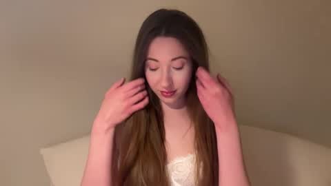 Snapshot of melislive chatting on January 9, 9:27 pm Melissa Next live Dec 6st 2000 CET online show from January 9, 9:27 pm