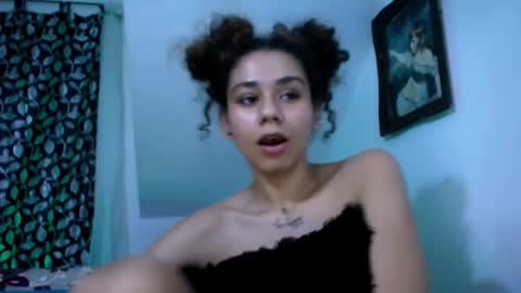 melissa online show from March 3, 8:54 pm