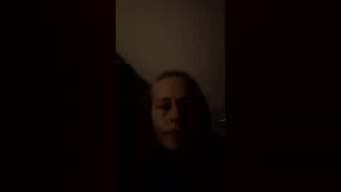 Snapshot of melissa43143 chatting on August 4, 1:31 am melissa43143 online show from August 4, 1:31 am