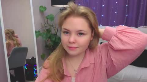 Sophia online show from February 6, 4:39 am