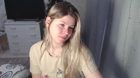 Melissa  Ray online show from January 15, 3:11 am