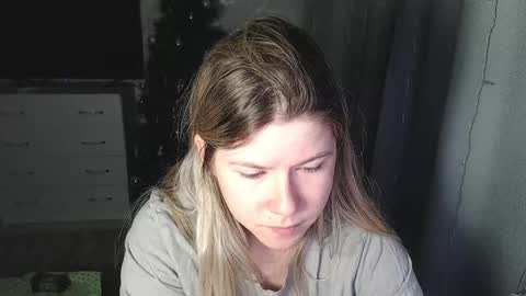 Melissa  Ray online show from January 15, 7:34 pm