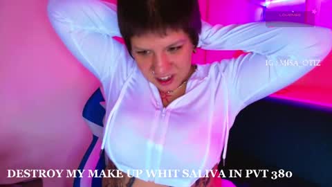 Snapshot of melissa_adamsxxx chatting on October 9, 11:08 am Lissa online show from October 9, 11:08 am