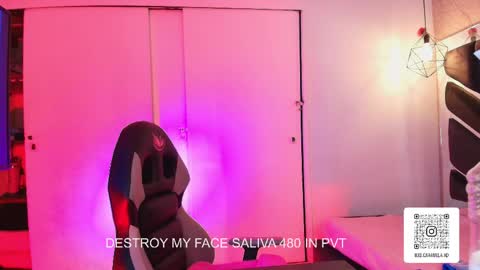 Snapshot of melissa_adamsxxx chatting on April 29, 11:36 am Lissa online show from April 29, 11:36 am