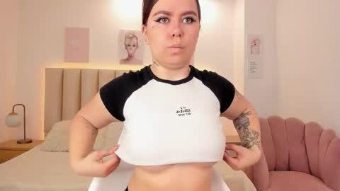 melissa_es online show from September 17, 11:56 am